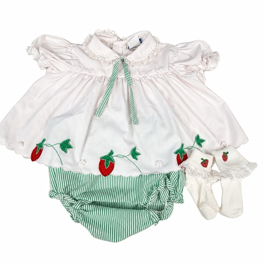 Nannette Vintage 80s Baby Girls 9M Strawberry Dress Set Bloomers Socks White